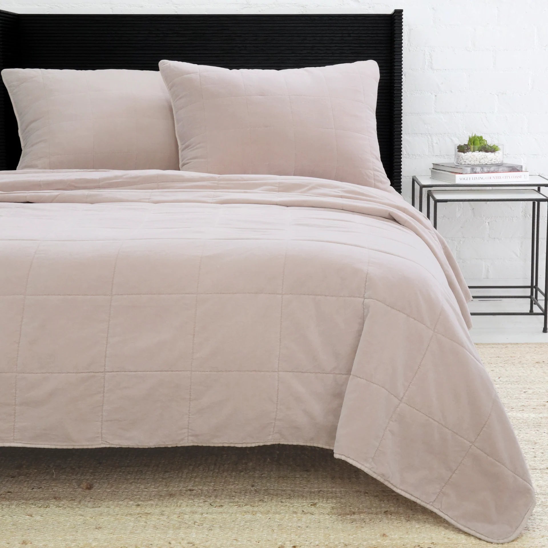 Amsterdam Big Pillow 28" X 36" With Insert